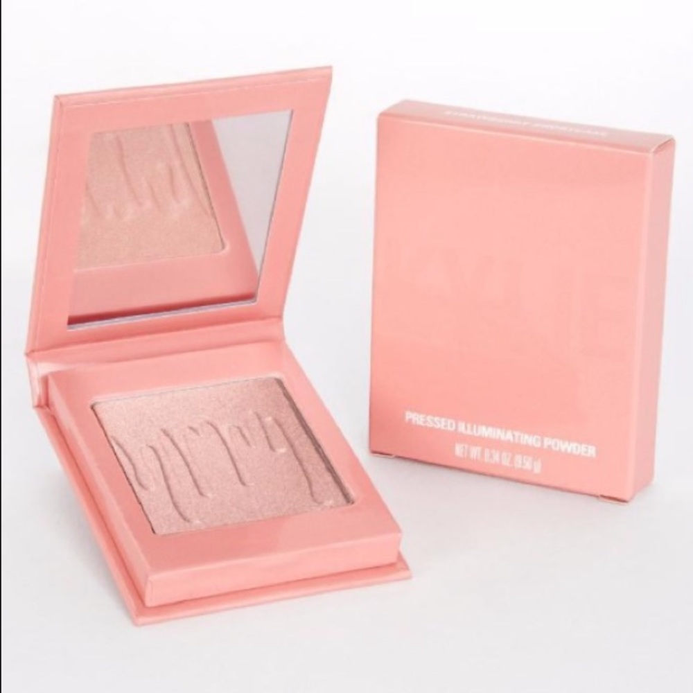 Kylighter in Strawberry Shortcake